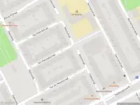 Ambulance met grote spoed naar de Nobelstraat in Rotterdam