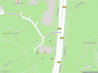 Ambulance met gepaste spoed naar de Fonteinlaan in Haarlem vanwege brand