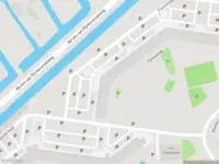 Ambulance met grote spoed naar de Purmerhoek in Capelle aan den IJssel