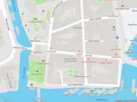 Ambulance met grote spoed naar de Morssingelterrein in Leiden