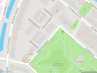 Ambulance met gepaste spoed naar de Rie Mastenbroekstraat in Amsterdam