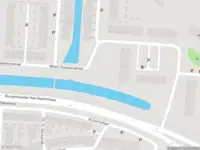 Brandweer met gepaste spoed naar de Johan Braakensiekstraat in Schiedam vanwege stankoverlast