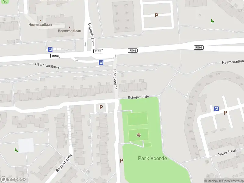 Ambulance met grote spoed naar de Schopvoorde in Spijkenisse