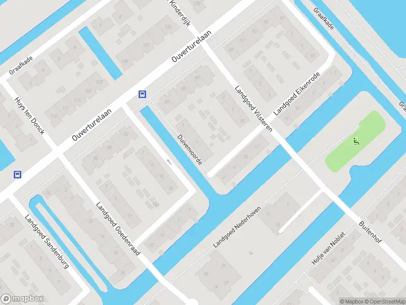 Ambulance met gepaste spoed naar de Landgoed Duivenvoorde in Krimpen aan den IJssel