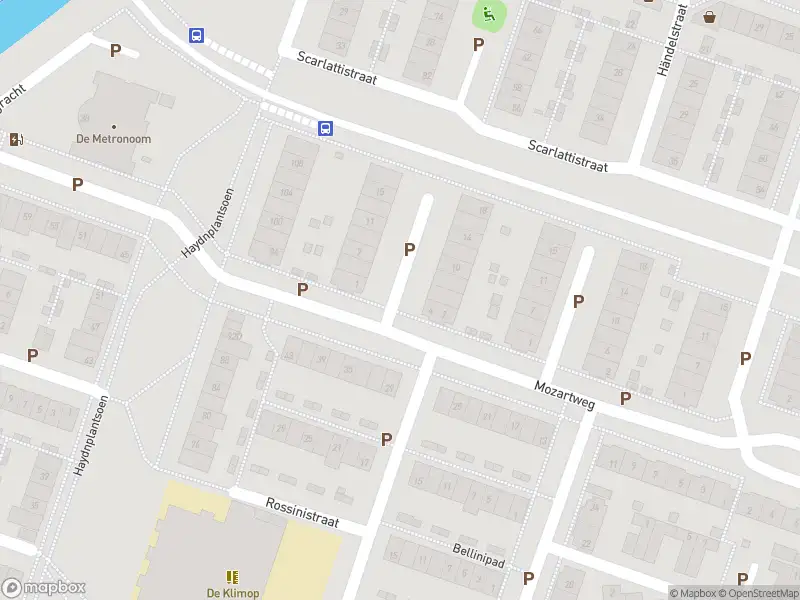 Brandweer met grote spoed naar de Tartinistraat in Almere vanwege voertuigbrand