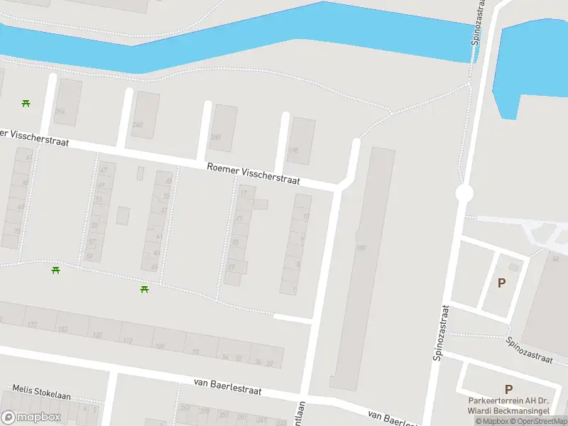 Ambulance met grote spoed naar de Roemer Visscherstraat in Vlaardingen