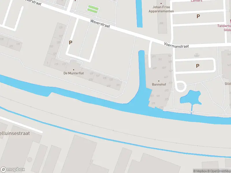 Ambulance met grote spoed naar de Weverstraat in Gorinchem