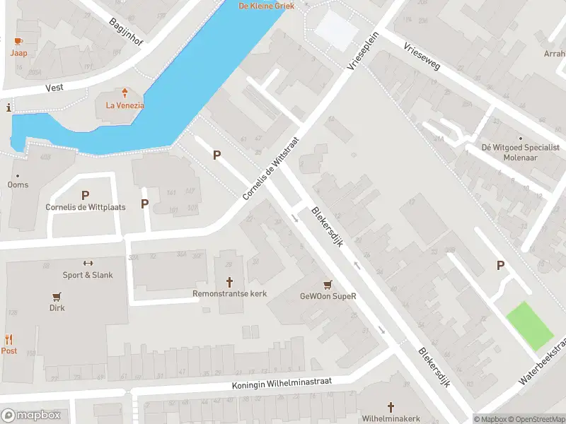 Ambulance met gepaste spoed naar de Cornelis de Wittstraat in Dordrecht