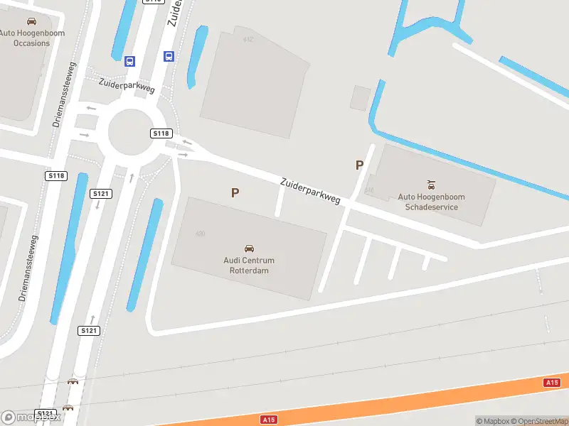 Ambulance met grote spoed naar de Zuiderparkweg in Rotterdam