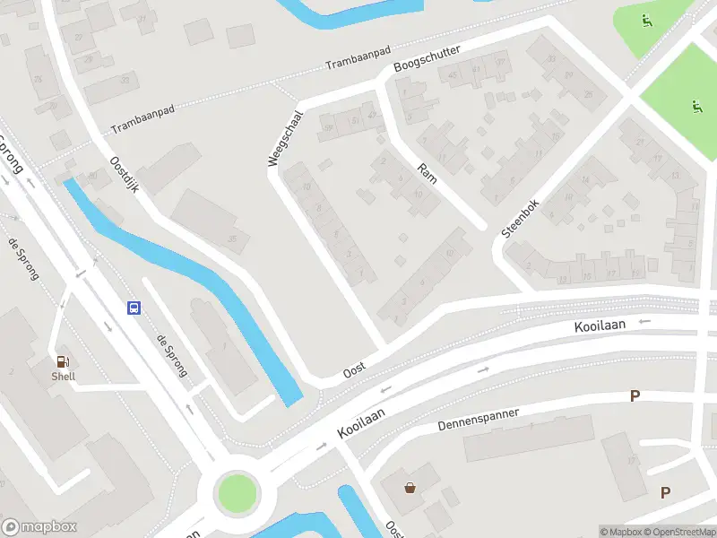 Ambulance met gepaste spoed naar de Weegschaal in Hellevoetsluis