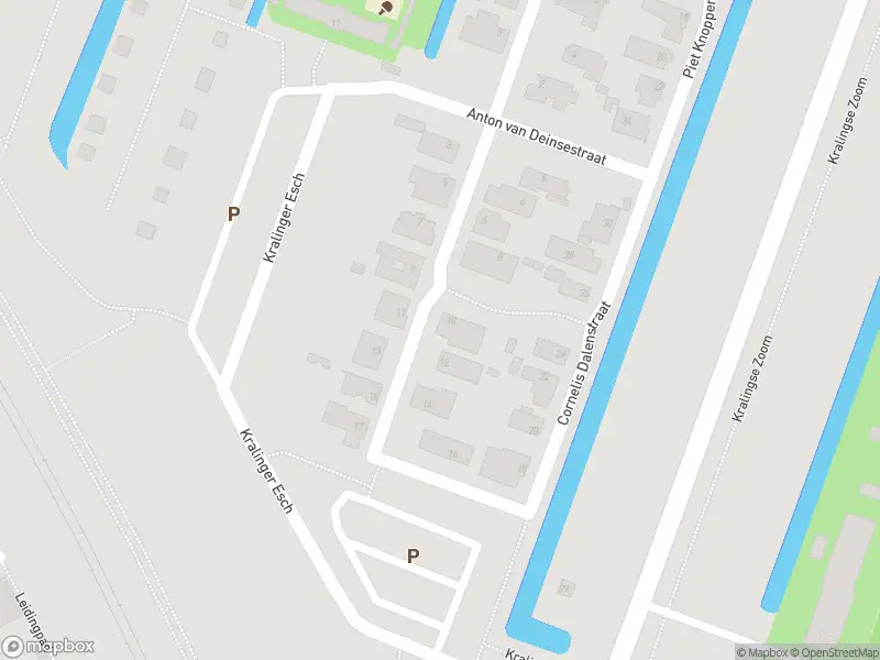 Ambulance met gepaste spoed naar de Cornelis Dalenstraat in Rotterdam