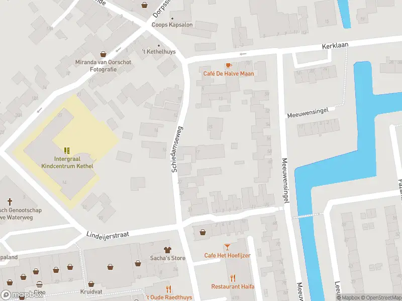 Ambulance met gepaste spoed naar de Schiedamseweg in Schiedam