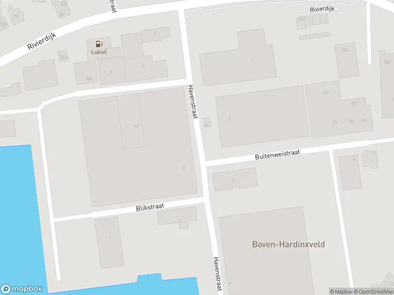 Ambulance met grote spoed naar de Havenstraat in Hardinxveld-Giessendam