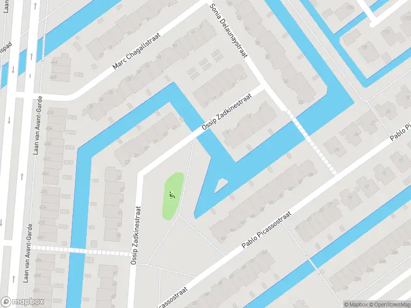 Ambulance met grote spoed naar de Ossip Zadkinestraat in Rotterdam