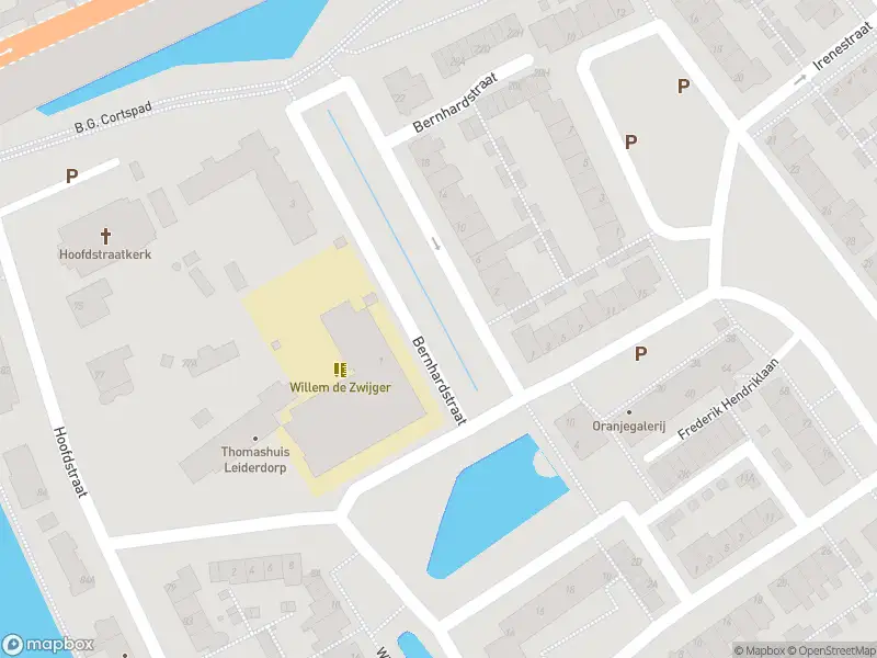 Ambulance met grote spoed naar de Bernhardstraat in Leiderdorp