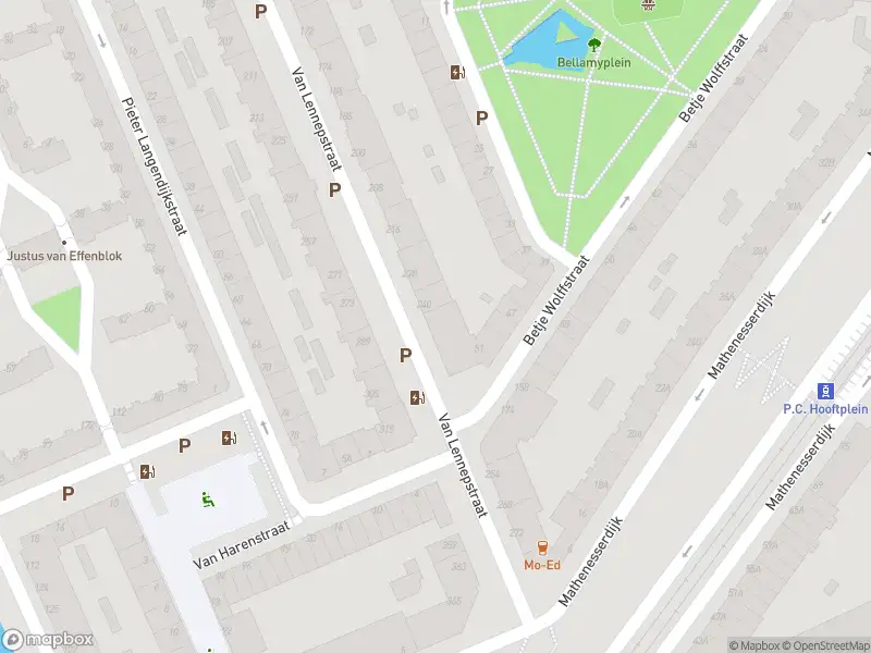 Ambulance met grote spoed naar de Van Lennepstraat in Rotterdam