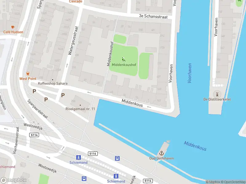 Ambulance met grote spoed naar de Voorhaven in Rotterdam