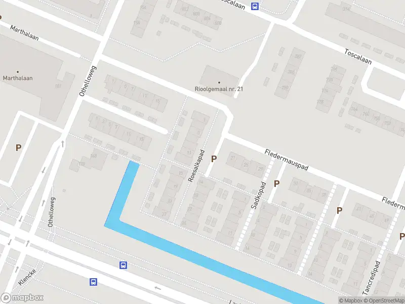 Ambulance met grote spoed naar de Roesalkapad in Hoogvliet Rotterdam