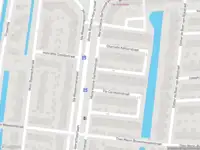 Ambulance met gepaste spoed naar de Annie van Eesstraat in Spijkenisse