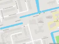 Ambulance met gepaste spoed naar de Van Aelststraat in Rotterdam