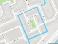 Ambulance met grote spoed naar de Arend Vijfvinkelplein in 's-Gravenhage