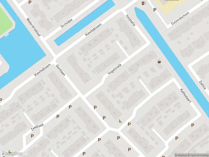 Ambulance met grote spoed naar de Vogelmelk in Nootdorp