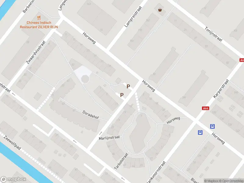 Ambulance met gepaste spoed naar de Marlijnstraat in Hoogvliet Rotterdam