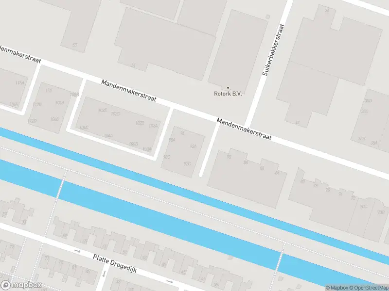 Ambulance met gepaste spoed naar de Mandenmakerstraat in Hoogvliet Rotterdam