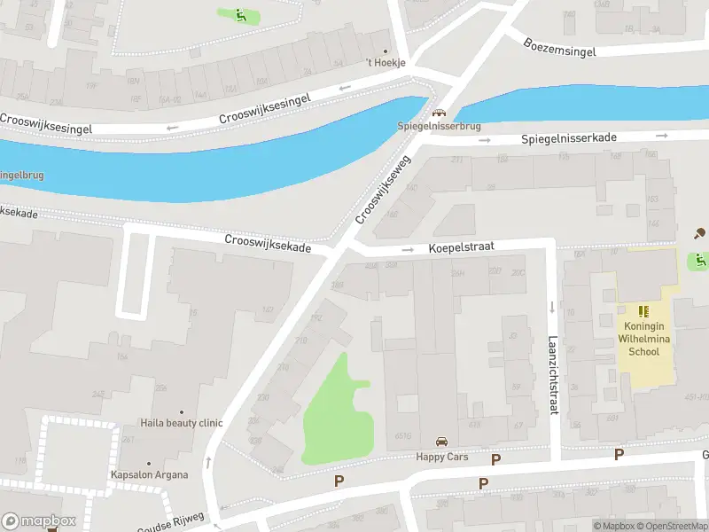 Ambulance met grote spoed naar de Crooswijkseweg in Rotterdam