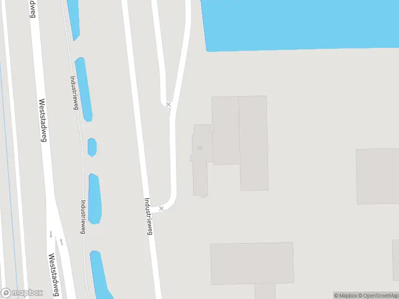 Politie met grote spoed naar de Industrieweg in Oosterhout vanwege letsel