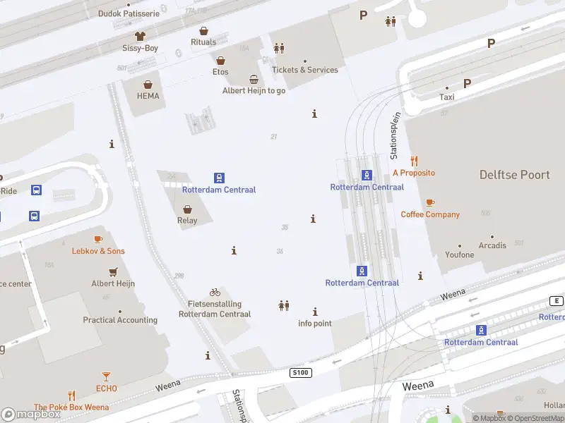 Ambulance met grote spoed naar de Stationsplein in Rotterdam