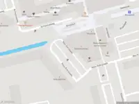 Ambulance met grote spoed naar de Niels Bohrplaats in Rotterdam