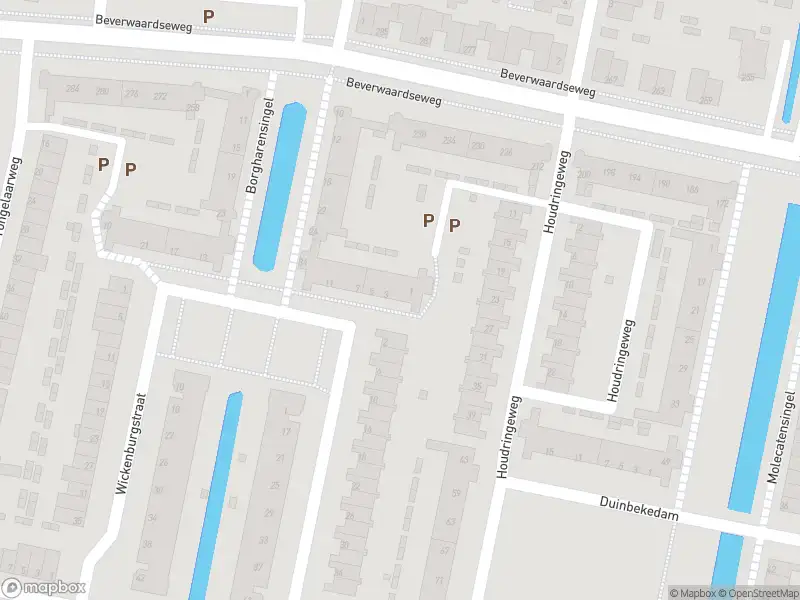 Ambulance met grote spoed naar de Prattenburgplein in Rotterdam