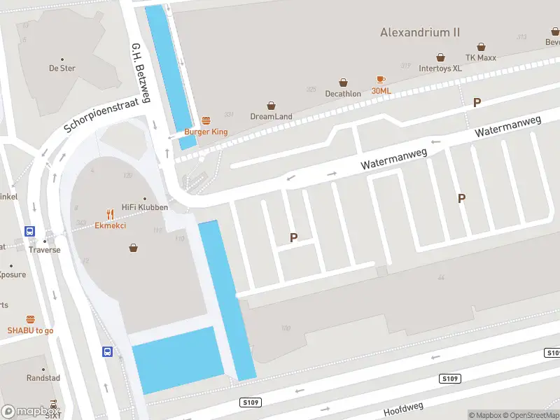 Ambulance met grote spoed naar de Schorpioenstraat in Rotterdam