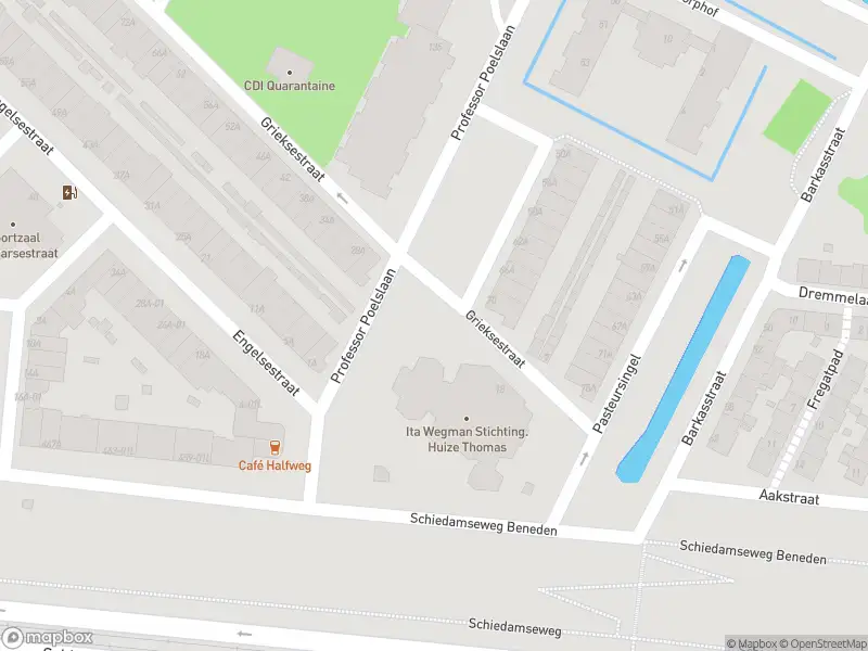 Ambulance met grote spoed naar de Grieksestraat in Rotterdam