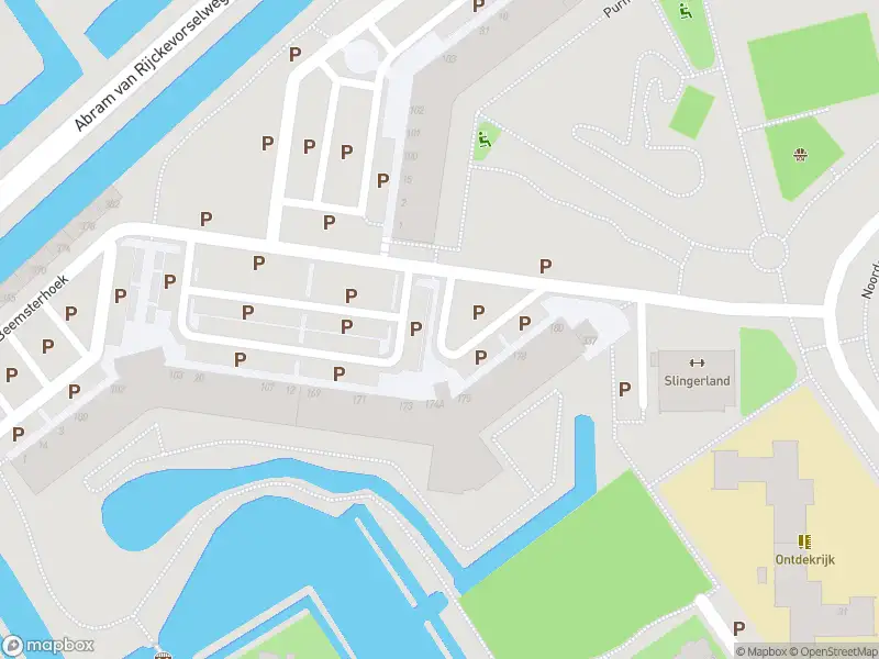 Ambulance met grote spoed naar de Purmerhoek in Capelle aan den IJssel