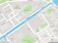 Ambulance met gepaste spoed naar de Kantoorgracht in Delft