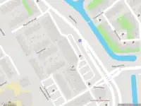 Ambulance met grote spoed naar de Oberonweg in Spijkenisse