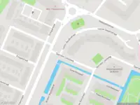 Ambulance met grote spoed naar de Lucien Gaudinstraat in Amsterdam