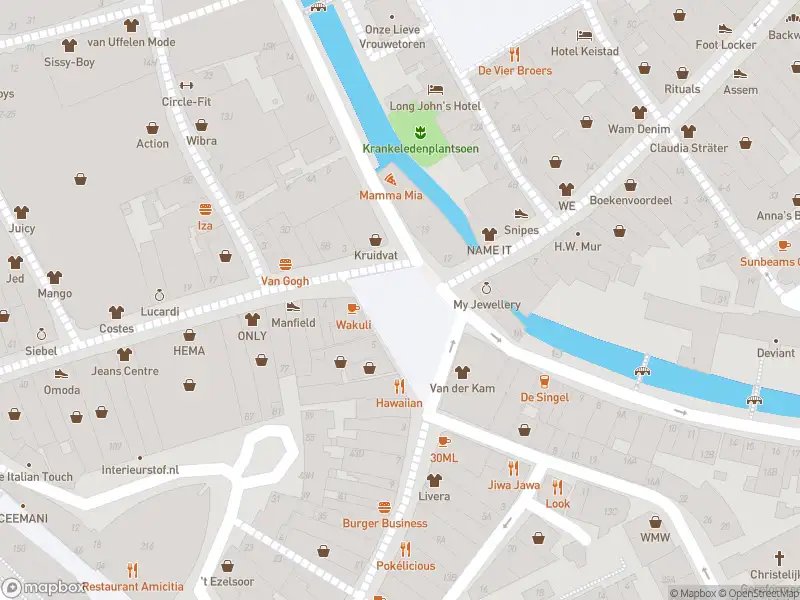 Brandweer met gepaste spoed naar de Varkensmarkt in Amersfoort vanwege stankoverlast