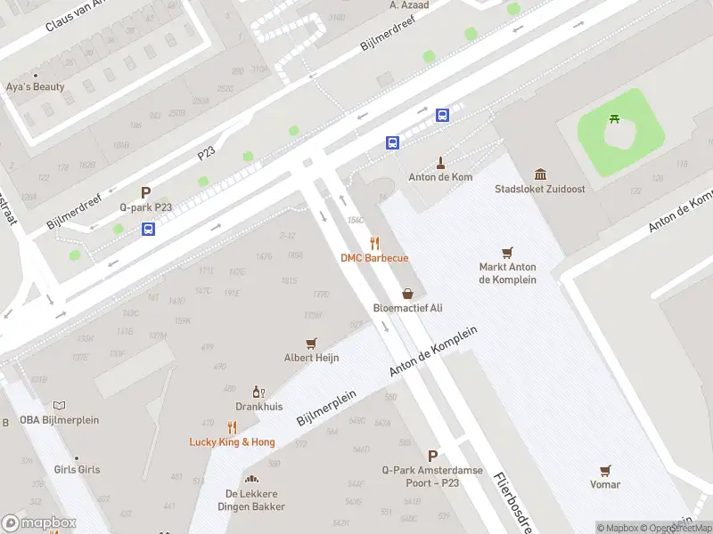 Ambulance met grote spoed naar de Foppingadreef in Amsterdam