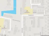 Ambulance met gepaste spoed naar de Helfrichstraat in Barendrecht