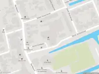 Ambulance met gepaste spoed naar de Hannie Schaftplein in Oostzaan