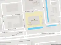 Ambulance met grote spoed naar de Amnesty Internationallaan in Hellevoetsluis