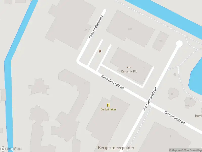 Ambulance met grote spoed naar de Kees Boekestraat in Alkmaar