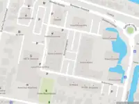 Ambulance met grote spoed naar de Koninginneplein in Oud-Beijerland