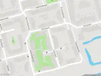 Ambulance met grote spoed naar de Tallinnpad in Rotterdam