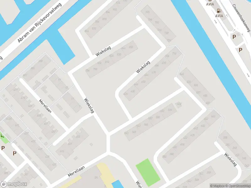 Ambulance met gepaste spoed naar de Wiekslag in Capelle aan den IJssel