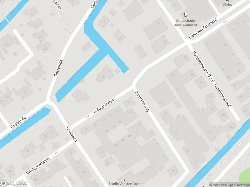Ambulance met gepaste spoed naar de Industrieweg in Nootdorp