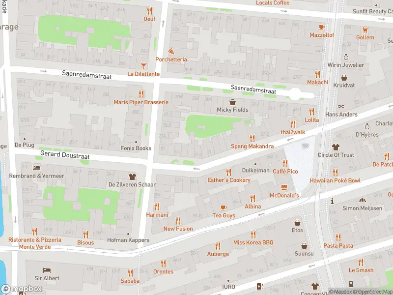 Ambulance met gepaste spoed naar de Smaragdstraat in Amsterdam